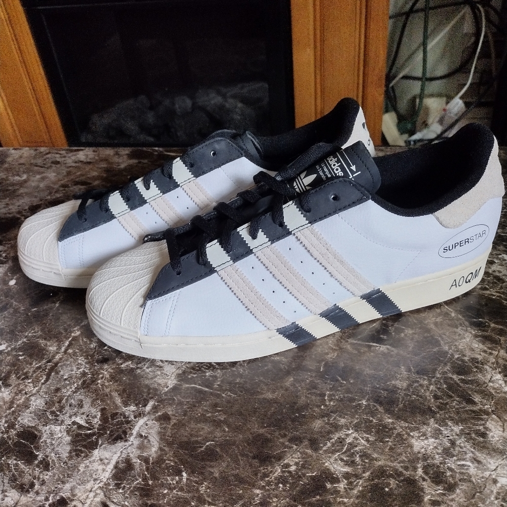 Adidas superstars mens size 13